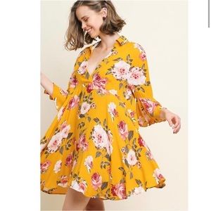 NWOT GiGiO floral rose full flowing skirt  bell sleeve dress